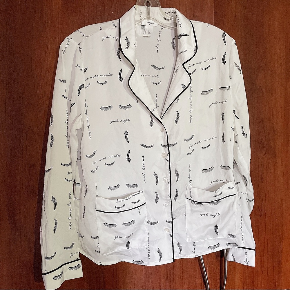 Forever 21 Lashes Pajamas Satin Sleep Shirt Size Small EUC